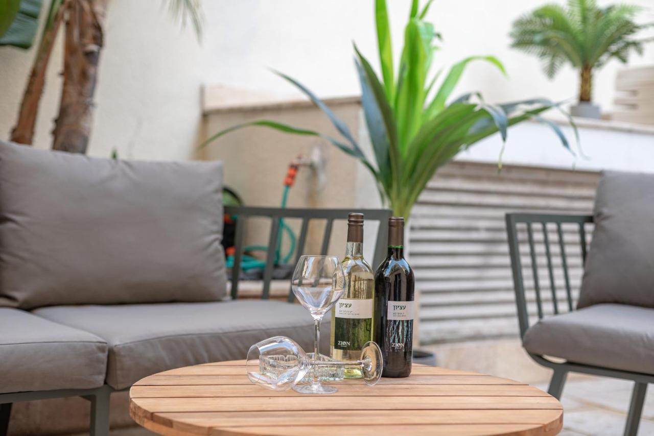 Beer Garden Hotel Tel Aviv Exteriör bild